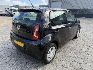Volkswagen Up! 1.0 take up! BlueMotion picture 5