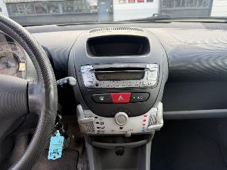 Peugeot 107 1.0-12V XR picture 20