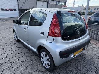 Peugeot 107 1.0-12V XR picture 8