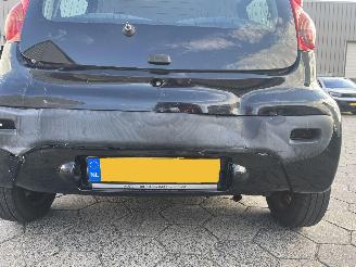 Peugeot 107 1.0-12V XR picture 9