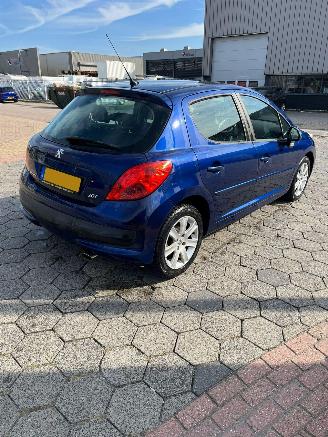 Peugeot 207 1.6 VTi XS picture 3