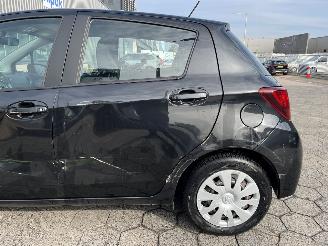 Toyota Yaris 1.0 VVT-i Style picture 8