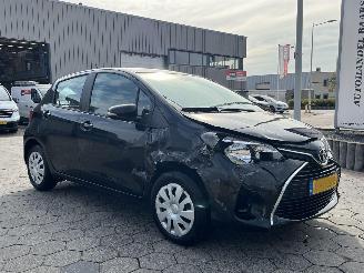 Toyota Yaris 1.0 VVT-i Style picture 6