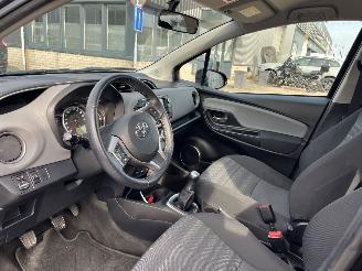 Toyota Yaris 1.0 VVT-i Style picture 16