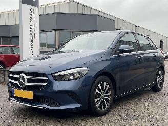 Damaged car Mercedes B-klasse 200 Solution Plus AUTOMAAT 2019/8