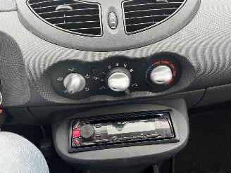 Renault Twingo 1.2 16V Acces picture 17