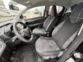 Peugeot 108 1.0 e-VTi Active picture 15