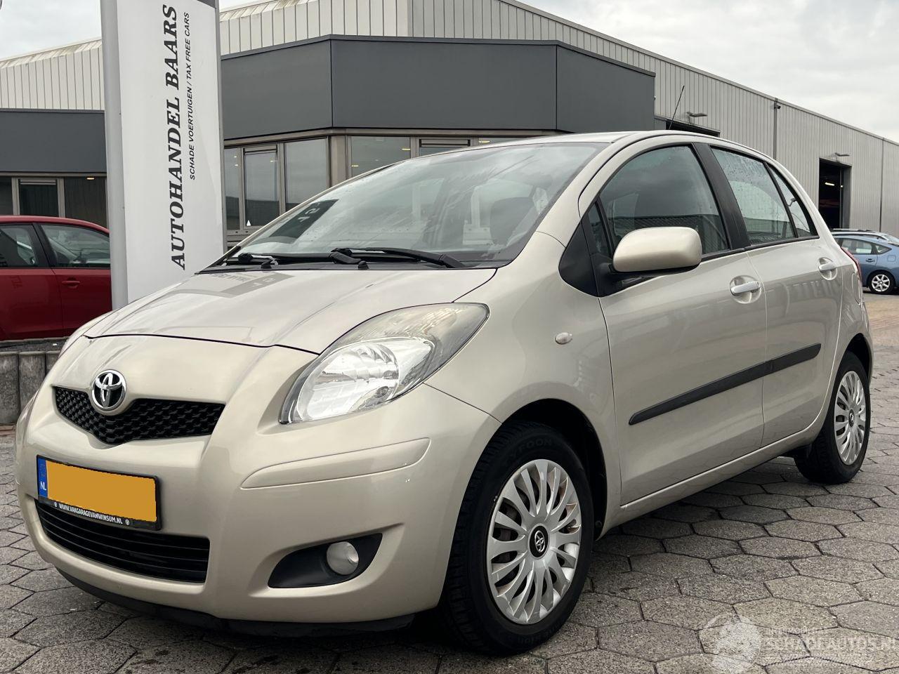 Toyota Yaris 1.3 VVTi Aspiration AUTOMAAT