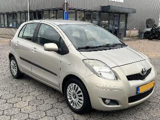 Toyota Yaris 1.3 VVTi Aspiration AUTOMAAT picture 3