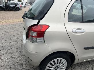 Toyota Yaris 1.3 VVTi Aspiration AUTOMAAT picture 10