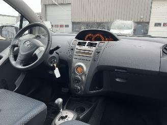 Toyota Yaris 1.3 VVTi Aspiration AUTOMAAT picture 14