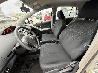 Toyota Yaris 1.3 VVTi Aspiration AUTOMAAT picture 16