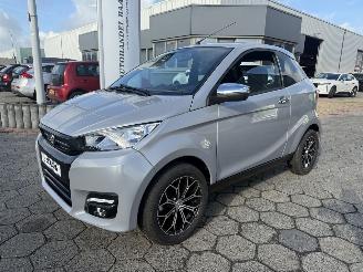 krockskadad bil brommobiel Aixam  Brommobiel e Coupé Premium 2022/6