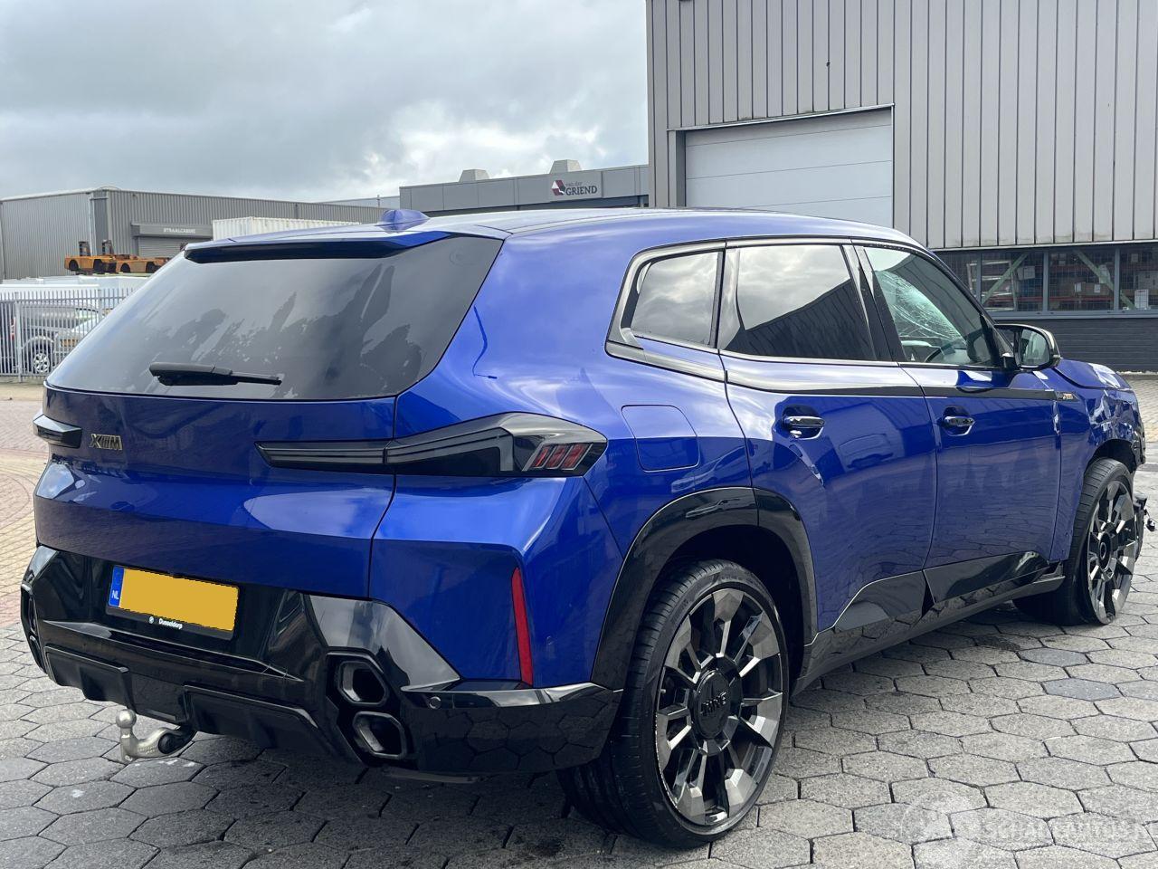 BMW XM PHEV 30 kWh PANO 505KW