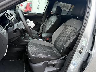 Volkswagen Tiguan R-Line Business+ 1.4 TSI eHybrid picture 11