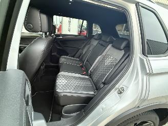 Volkswagen Tiguan R-Line Business+ 1.4 TSI eHybrid picture 12