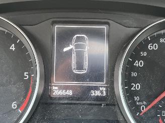 Volkswagen Passat Variant 1.6 TDI Business Edition AUTOMAAT picture 19