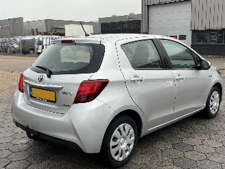 Toyota Yaris 1.5 Hybrid Lease picture 4