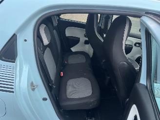 Renault Twingo 1.0 SCe Collection picture 10