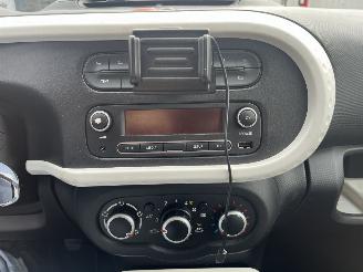 Renault Twingo 1.0 SCe Collection picture 17