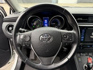 Toyota Auris Touring Sports 1.8 Hybrid Dynamic Go picture 17