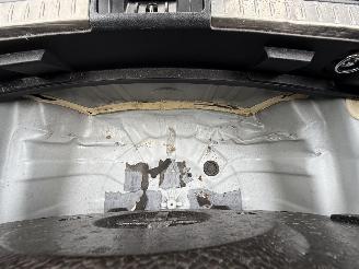 Toyota Auris Touring Sports 1.8 Hybrid Dynamic Go picture 12