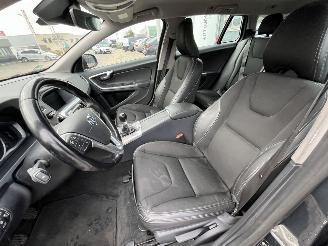 Volvo V-60 1.6 T3 Momentum picture 17