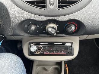Renault Twingo 1.2 Authentique picture 15