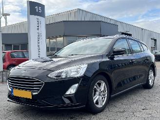 Voiture accidenté Ford Focus Wagon 1.0 EcoBoost Trend Edition Business 2018/11