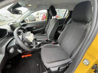 Peugeot 208 1.2 PureTech Active picture 14