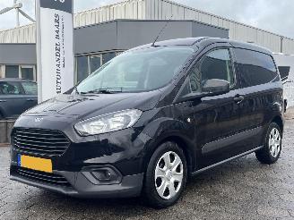 uszkodzony samochody ciężarowe Ford Transit Courier Van 1.5 TDCI Trend Duratorq S&S 2023/5