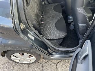 Toyota Aygo 1.0-12V Comfort picture 12