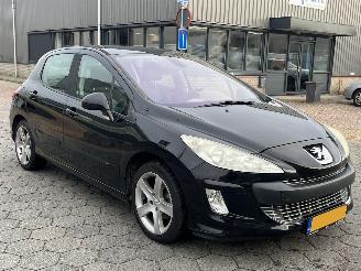 Peugeot 308 1.6 THP XT picture 3