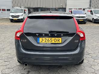 Volvo V-60 1.6 D2 Kinetic picture 5