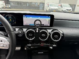 Mercedes A-klasse 200 AMG PANO Premium Plus picture 17