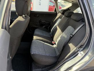 Kia Cee d Sporty Wagon 1.4 CVVT Navigator Plus Pack picture 11