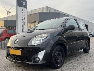 skadebil auto Renault Twingo 1.2 Dynamique 2009/1