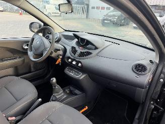 Renault Twingo 1.2 Dynamique picture 11