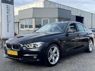 Auto incidentate BMW 3-serie 320i High Executive AUTOMAAT 2017/9