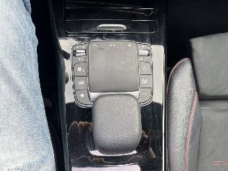 Mercedes A-klasse 180 Business Solution AMG AUTOMAAT PANO picture 25