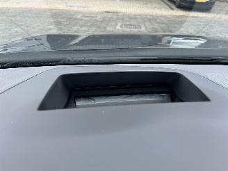 Volkswagen Golf 2.0 TSI R 4Motion 320 PK PANO AUTOMAAT picture 25