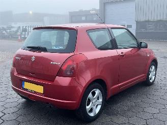 Suzuki Swift 1.3 GLS picture 4