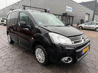 krockskadad bil auto Citroën Berlingo 1.6 e-HDI 500 Club Economy 2014/1