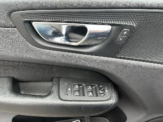 Volvo Xc-60 2.0 B4 Momentum Advantage AUTOMAAT picture 16