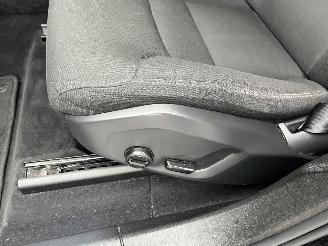 Volvo Xc-60 2.0 B4 Momentum Advantage AUTOMAAT picture 15