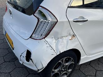 Kia Picanto 1.0 CVVT Design Edition picture 8