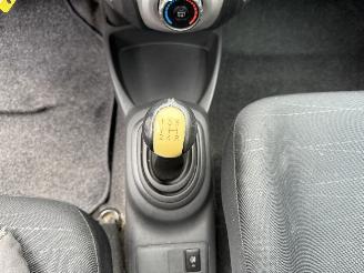 Toyota Yaris 1.0 VVTi Terra picture 21