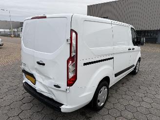 Ford Transit Custom 320 2.0 TDCI L1H2 Limited picture 5