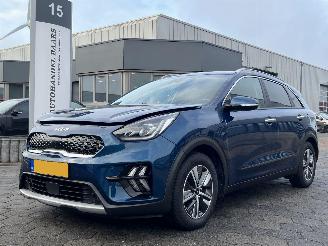 krockskadad bil auto Kia Niro 1.6 GDi Hybrid ExecutiveLine 2022/2