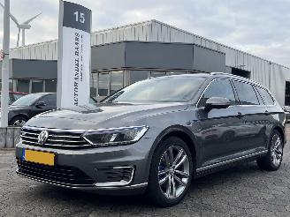 Coche accidentado Volkswagen Passat Variant 1.4 TSI GTE Highline 2015/12